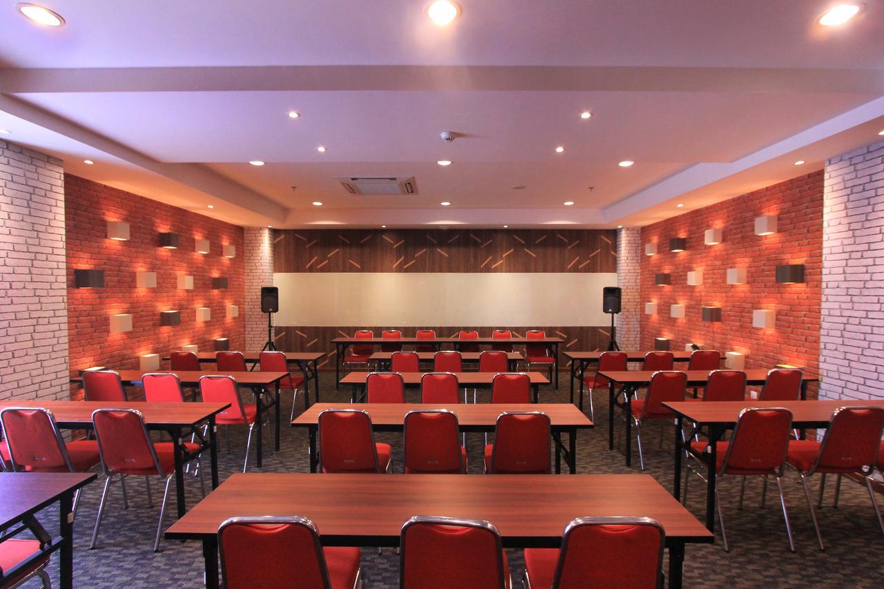 Uniq Hotel Jogyakarta Zewnętrze zdjęcie